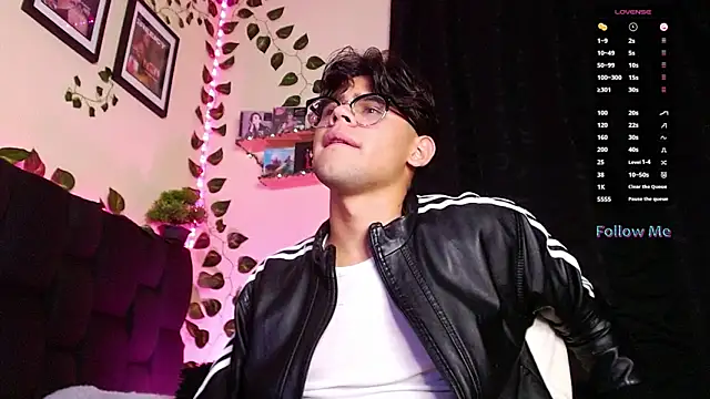 isaac-saenz online show from 02.22.25