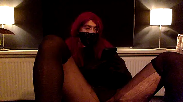 Bleueyez007 online show from 10.31.25