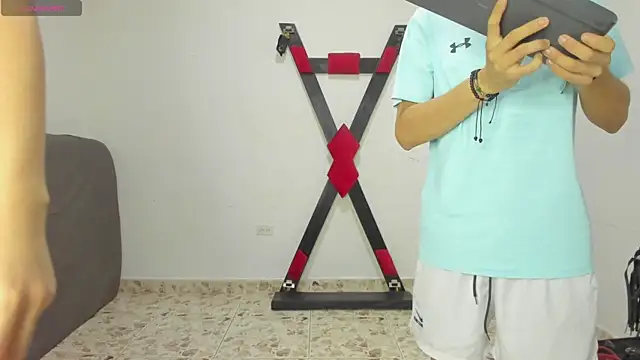 Isak Millan online show from 10.07.25