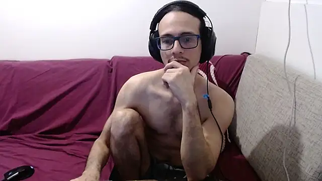 Snapshot of cholitohermoso chatting on 07.21.26 cholitohermoso online show from 07.21.26
