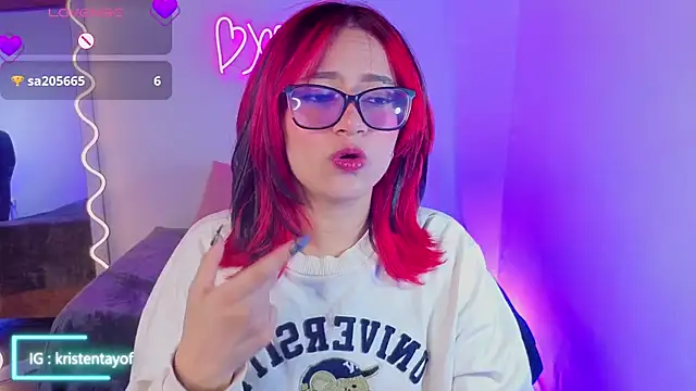 Snapshot of kristen_tay chatting on 09.26.25 kristen tay online show from 09.26.25