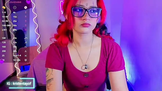 Snapshot of kristen_tay chatting on 11.03.25 kristen tay online show from 11.03.25