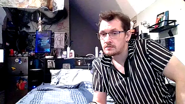 Snapshot of Sk00byJaXxX212 chatting on 05.14.26 Sk00byJaXxX212 online show from 05.14.26