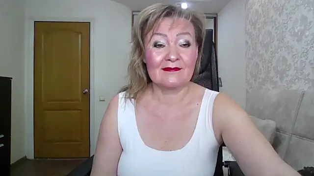 Victoria secrets  online show from 10.05.25