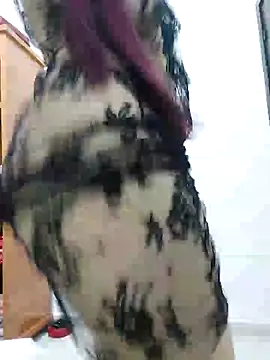 Snapshot of jamra_13 chatting on 10.16.25 jamra 13 online show from 10.16.25