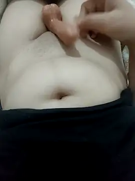 Snapshot of jamra_13 chatting on 10.30.25 jamra 13 online show from 10.30.25