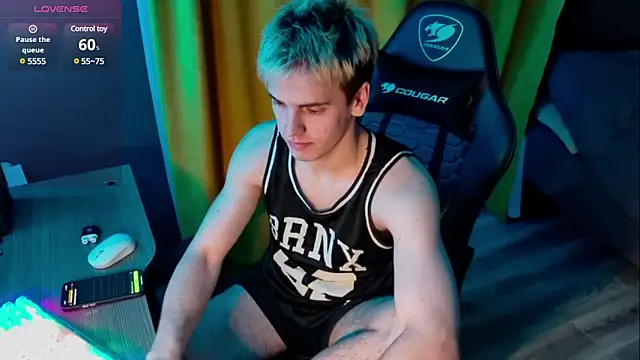 Snapshot of EdwinBlaze chatting on 02.12.25 EdwinBlaze online show from 02.12.25