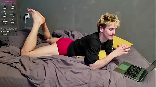 Snapshot of EdwinBlaze chatting on 02.15.25 EdwinBlaze online show from 02.15.25