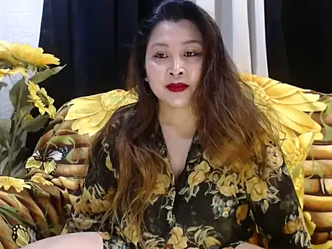 Snapshot of UrSweetClassyPinay chatting on 12.22.25 UrSweetClassyPinay online show from 12.22.25