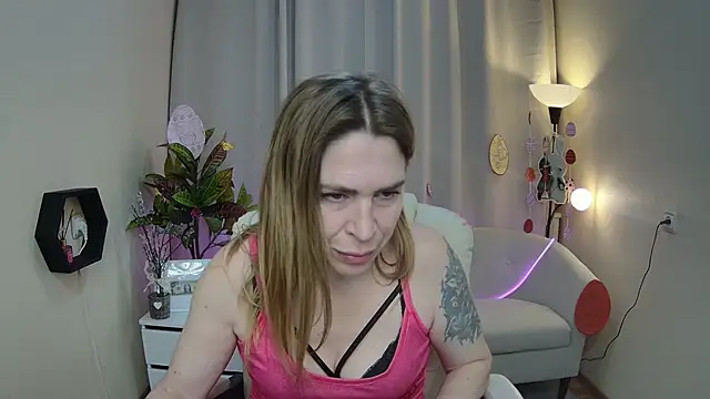 TessaDaybreak online show from 04.04.26