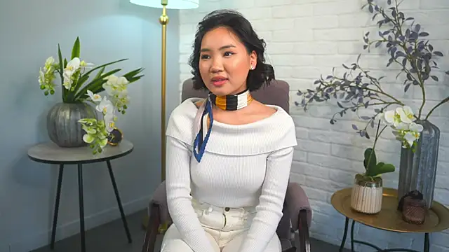 EthalHence online show from 02.15.25