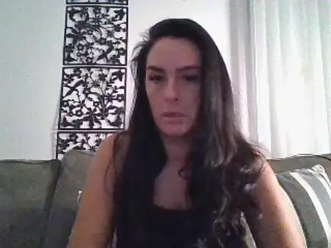 Layla Gilf Mae online show from 03.20.25