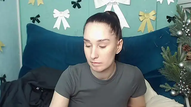 Margarettii online show from 02.17.25