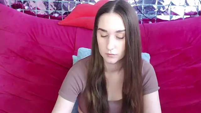 Margarettii online show from 02.23.25