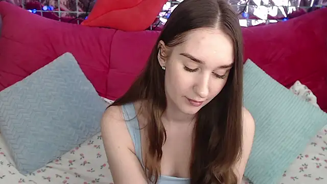 Margarettii online show from 03.14.25