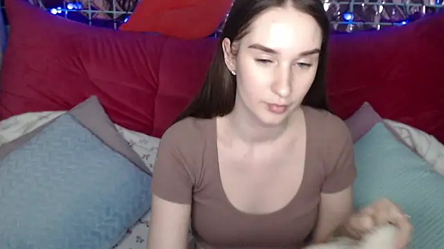 Margarettii online show from 03.16.25