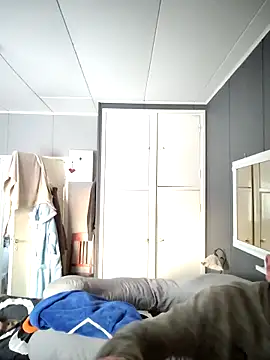 Snapshot of Teemu chatting on 03.11.25 Teemu online show from 03.11.25