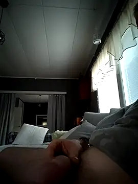 Snapshot of Teemu chatting on 09.30.25 Teemu online show from 09.30.25