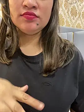 Snapshot of pihu_00777 chatting on 02.14.25 pihu 00777 online show from 02.14.25