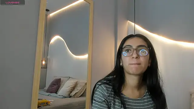 lucelly 15 online show from 10.13.25