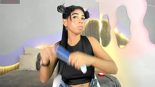 Snapshot of Lana_Starlett chatting on 10.08.25 Lana Starlett online show from 10.08.25