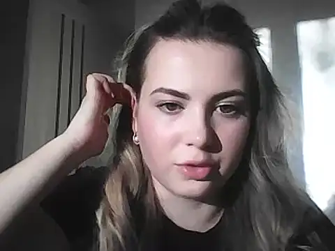 Snapshot of GoddessTenderness chatting on 02.21.25 GoddessTenderness online show from 02.21.25