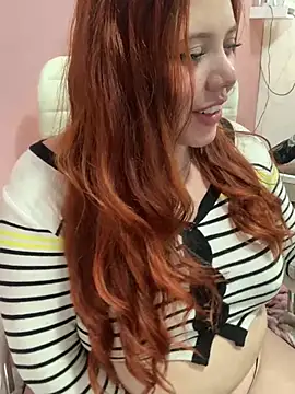 Snapshot of _ivyginger chatting on 03.06.25 ivyginger online show from 03.06.25