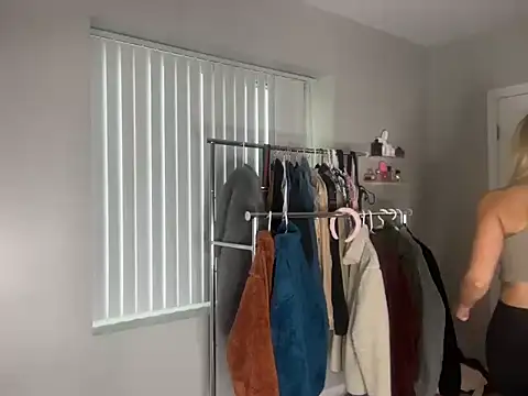 Snapshot of meggsworld chatting on 10.29.25 meggsworld online show from 10.29.25