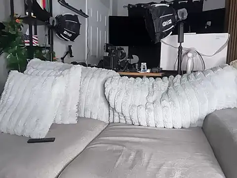 meggsworld online show from 01.18.26