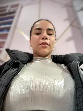 Naatalia online show from 10.20.25