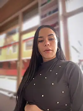 Naatalia online show from 11.08.25