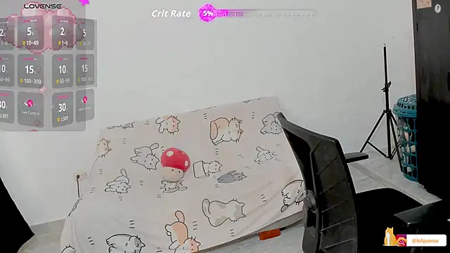 Snapshot of Naoko_7w7 chatting on 10.15.25 Naoko 7w7 online show from 10.15.25