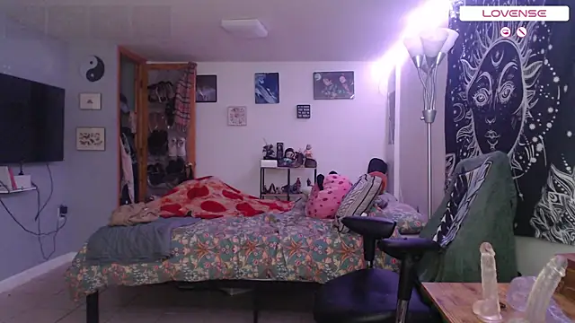 wetwildwhore online show from 10.28.25