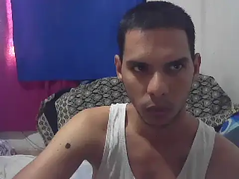 Snapshot of Albertxl91 chatting on 03.21.25 Albertxl91 online show from 03.21.25