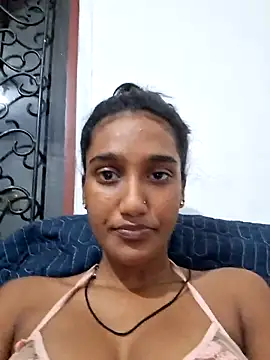 Snapshot of indianpink_lips chatting on 03.05.25 indianpink lips online show from 03.05.25