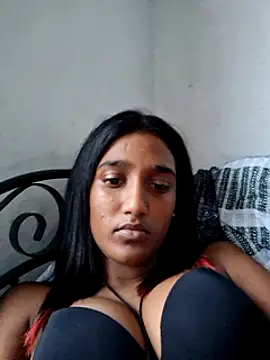 Snapshot of indianpink_lips chatting on 03.07.25 indianpink lips online show from 03.07.25