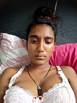 indianpink lips online show from 03.06.26