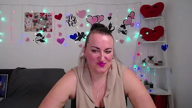 DianaMGG online show from 03.06.25