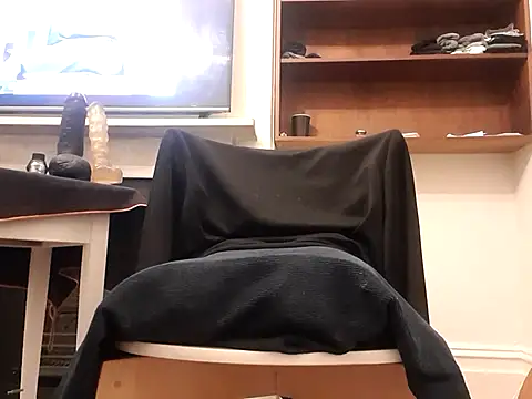 Snapshot of MystiqueRider chatting on 10.06.25 MystiqueRider online show from 10.06.25