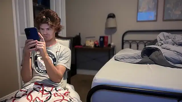 Snapshot of greekmythics chatting on 09.29.25 greekmythics online show from 09.29.25