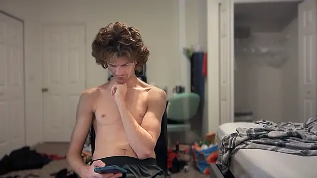 Snapshot of greekmythics chatting on 11.08.25 greekmythics online show from 11.08.25