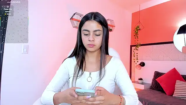 Bella walker  online show from 03.04.26