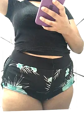 Snapshot of gatinha_18 chatting on 11.04.25 gatinha 18 online show from 11.04.25