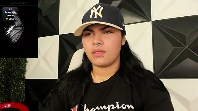 Snapshot of melany_rouse18 chatting on 02.04.26 melany rouse18 online show from 02.04.26