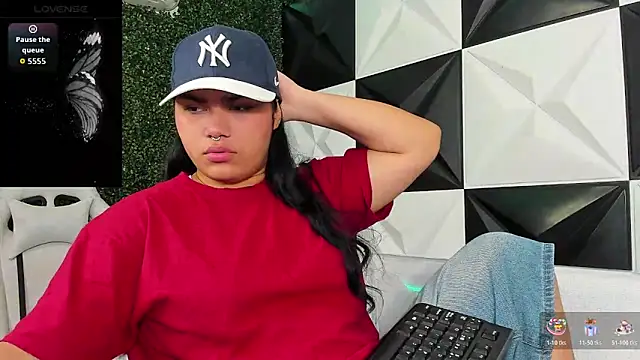 Snapshot of melany_rouse18 chatting on 02.23.26 melany rouse18 online show from 02.23.26