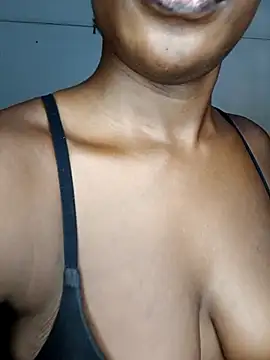 Snapshot of Nubian_aszz chatting on 10.09.25 Nubian aszz online show from 10.09.25