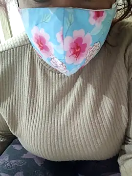 Snapshot of Loly2025 chatting on 02.18.25 Loly2025 online show from 02.18.25