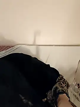 Loly2025 online show from 11.13.25