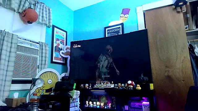 Snapshot of Novabear6996 chatting on 10.29.25 Novabear6996 online show from 10.29.25