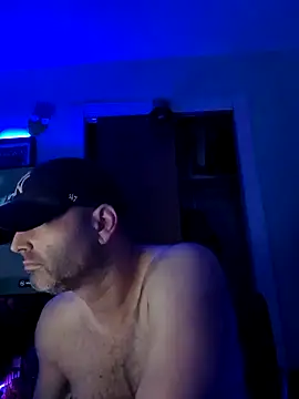 Snapshot of Novabear6996 chatting on 11.12.25 Novabear6996 online show from 11.12.25